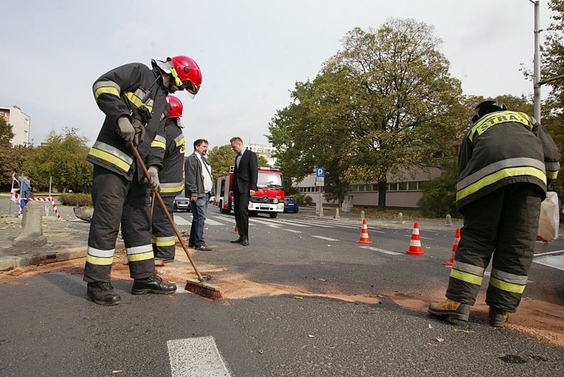 Wrocław: Wypadek z udziałem wozu strażackiego