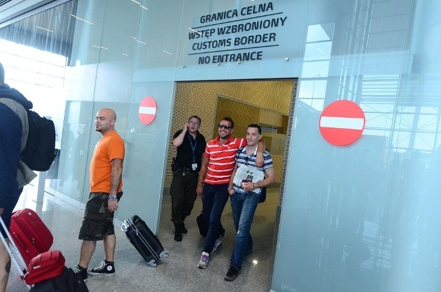 Włoscy kibice wylądowali na lotnisku Ławica.