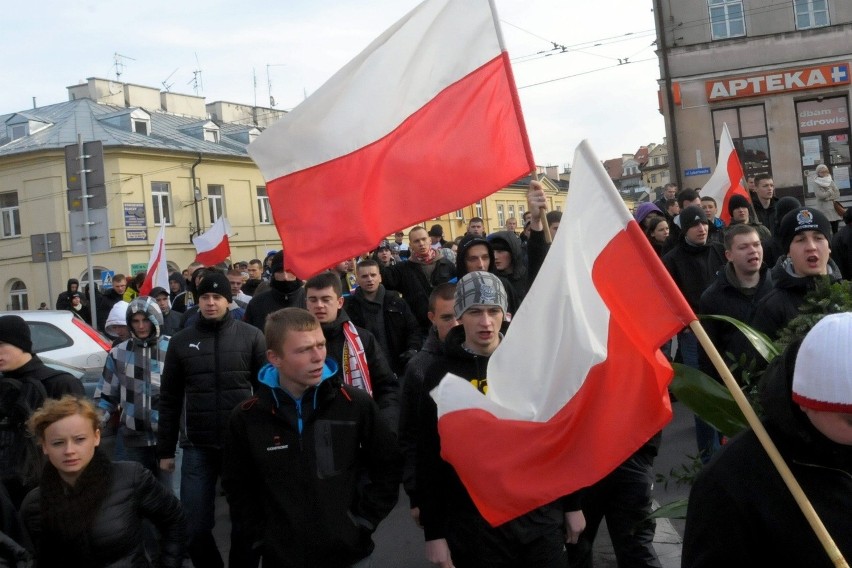 Marsz kibiców Motoru Lublin przeszedł przez miasto (WIDEO)