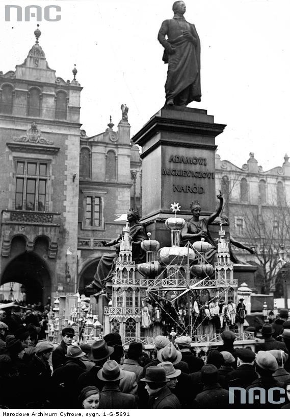 Konkurs szopek pod pomnikiem Adama Mickiewicza na Rynku...