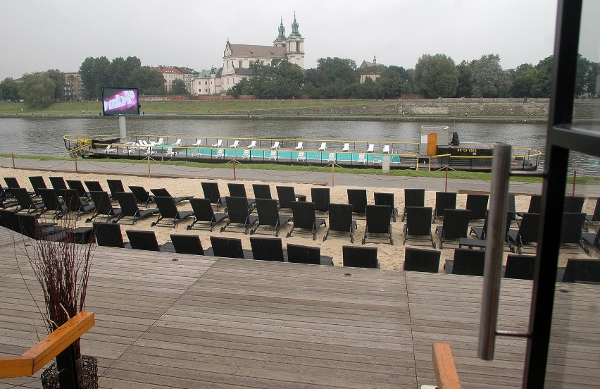 Kraków. Wkrótce otwarcie basenów na bulwarach wiślanych
