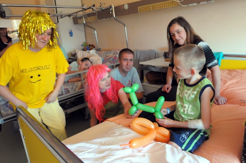 DSK: Zabawiają dzieci, bo Śmiech to zdrowie (FOTO)