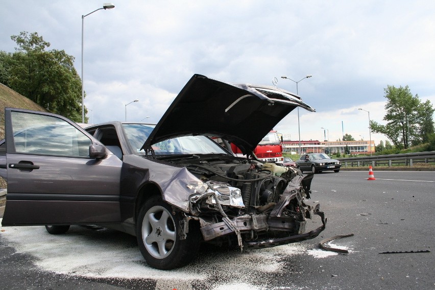 Katowice: Policjanci pokażą zdjęcia z wypadków w SCC [DRASTYCZNE ZDJĘCIA]