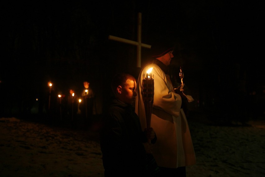Wielki Piątek: Droga krzyżowa w katowickich Panewnikach [ZDJĘCIA]