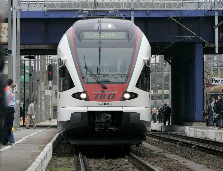 Stadler dostarczy 20 pociągów dla Łódzkiej Kolei Aglomeracyjnej [ZDJĘCIA]