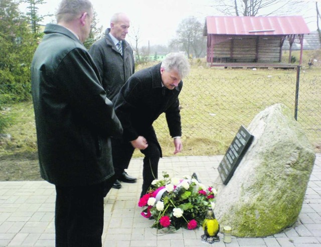 Samorządowcy uczcili pamięć porucznika Dambka