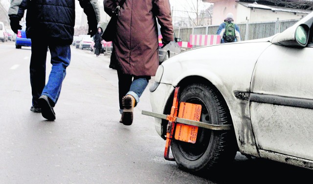 Dotąd kara od strażnika kojarzyła się wyłącznie z blokowaniem kół. Teraz może być inaczej