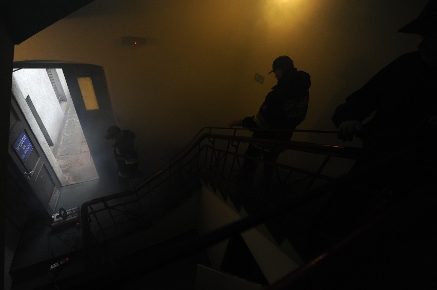 Poznań: Ogień, dym i ewakuacja w MPGM  [ZDJĘCIA]