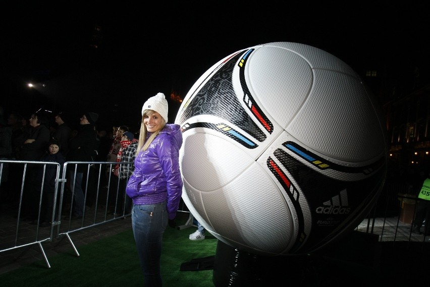 Wrocław oglądał losowanie grup Euro 2012 na Rynku (ZDJĘCIA, FILM)