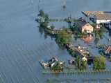 Powódź 2010: Nieprawidłowości przy rozdzielaniu pomocy