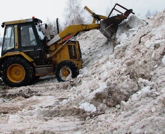 Wsie w Beskidach odcięte od świata przez śnieg [ZDJĘCIA]