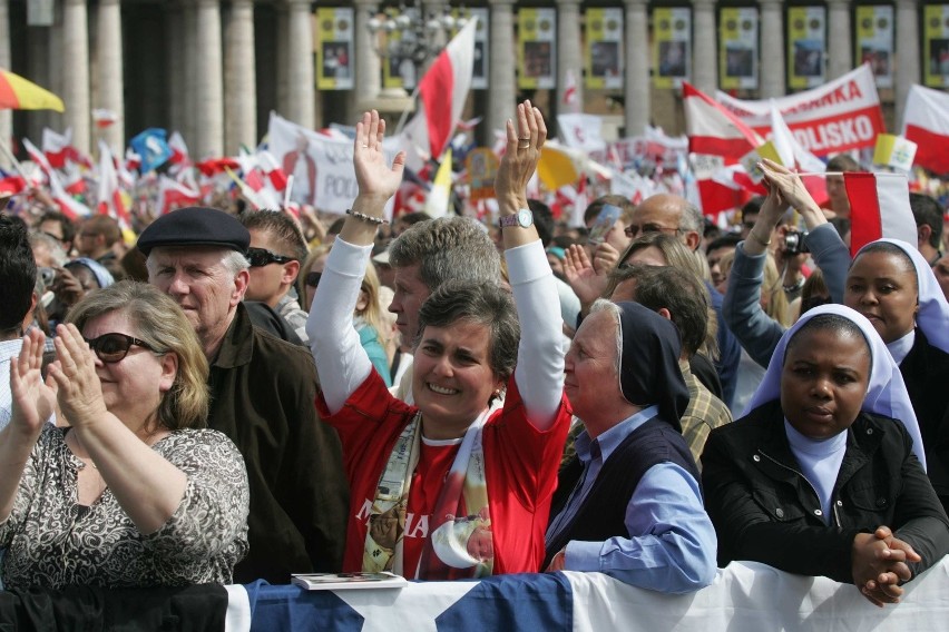 Msza beatyfikacyjna na Placu Św. Piotra w Watykanie [ZDJĘCIA]