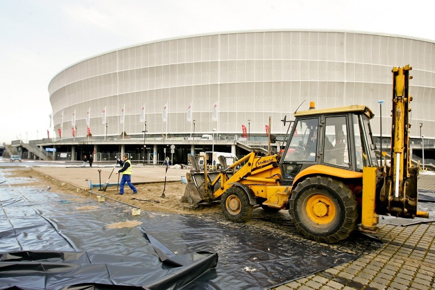 Wrocław: Przy Stadionie Miejskim będzie... lodowisko i jarmark (ZDJĘCIA)