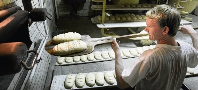 W tej piekarni chleb i inne pieczywo wytwarzane jest ręcznie