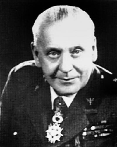 Gen.  Stanisław Maczek