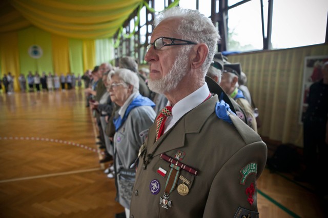 Harcerze seniorzy m. in. wzięli udział w uroczystym apelu. Wcześniej zwiedzali Łódź, Ziemię Łęczycką, Łowicz, Nieborów oraz Łuk Rzeki Pilicy.