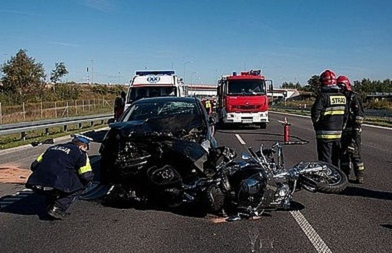 Tragiczny wypadek na A1 w Bytomiu. Zginęło dwóch motocyklistów [ZDJĘCIA i WIDEO]