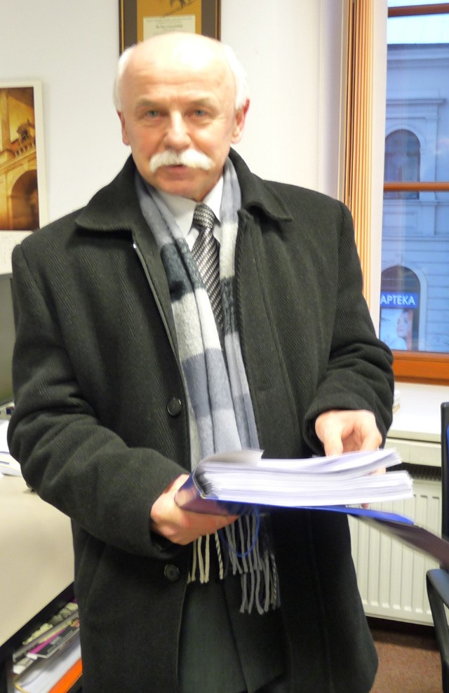 Lublinianie nie zawodzą: Henryk Bącal z LSM przyniósł 270 apeli do premiera