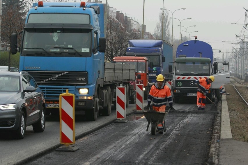 Remontu Hallera ciąg dalszy. Znów gigantyczne korki (ZDJĘCIA)