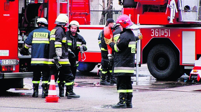 Ochotnicy dysponują podobnym sprzętem i umiejętnościami jak strażacy zawodowi. Teraz mają przechodzić takie jak oni badania