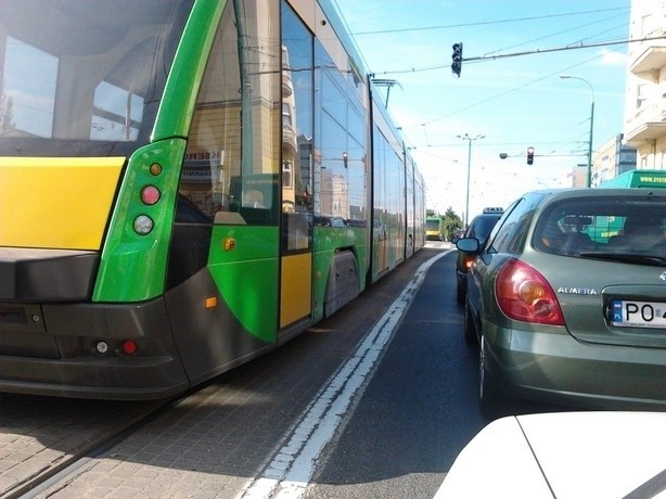 Tramwaje po awarii "czternastki" na Kaponierze przez kilka...