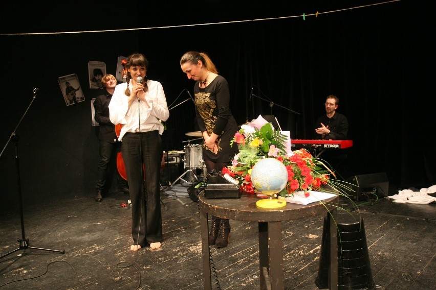 Premiera spektaklu o Karin Stanek w Teatrze Korez [ZDJĘCIA]