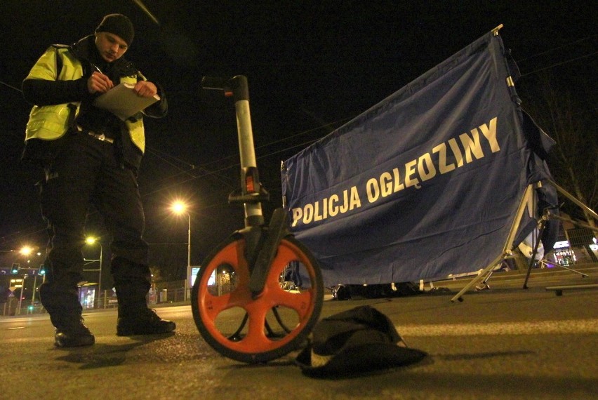 Wrocław: Wypadek w Nowy Rok. Zginął 22-latek (ZDJĘCIA)