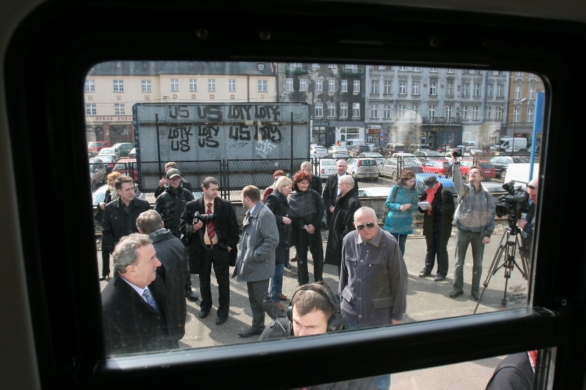 W pociągach Kolei Śląskich życie jak w Madrycie: Napoje i przekąski [ZDJĘCIA]