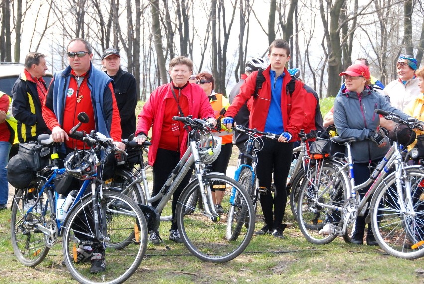 Rowerzyści z Zagłębia i Śląska rozpoczęli wspólnie sezon rowerowy [ZDJĘCIA]