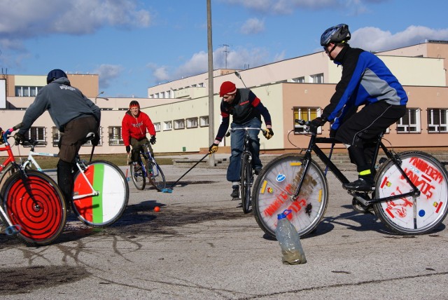 Bike Polo w Lublinie: Rowery zamiast koni (ZDJĘCIA) | Kurier Lubelski