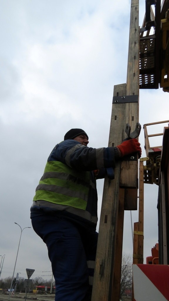 Wrocław: W trakcji tramwajowej na Kozanów już płynie prąd