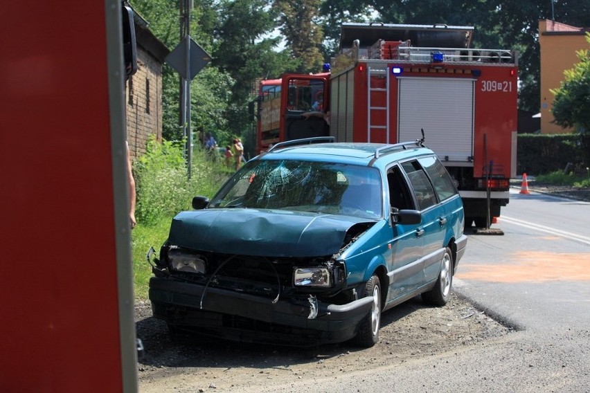 Wypadek na drodze Wrocław - Strzelin. Trzy ranne osoby trafiły do szpitala (ZDJĘCIA)
