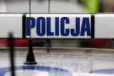 Ul. Różana: Pijany kierowca z narkotykami uderzył w trzy auta