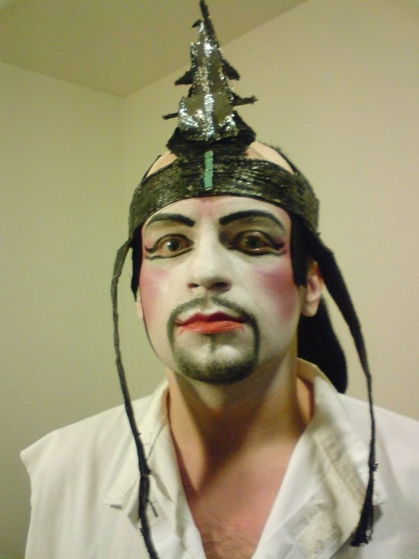 Tomasz Piluchowski jako Yamadore w Madame Butterfly.