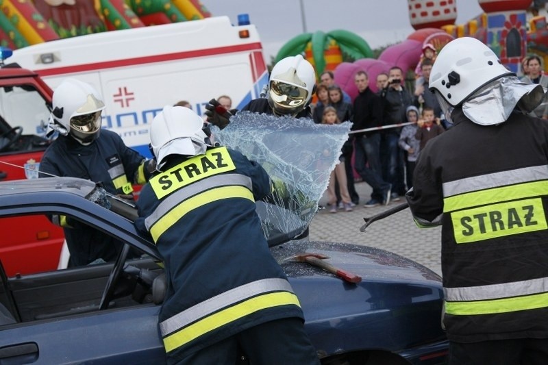 Poznań: Festyn osiedlowy z okazji Dni Umultowa - występy, pokazy i tańce [ZDJĘCIA]