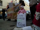 Poznań: Protest uliczny w sprawie żłobków [ZDJĘCIA]
