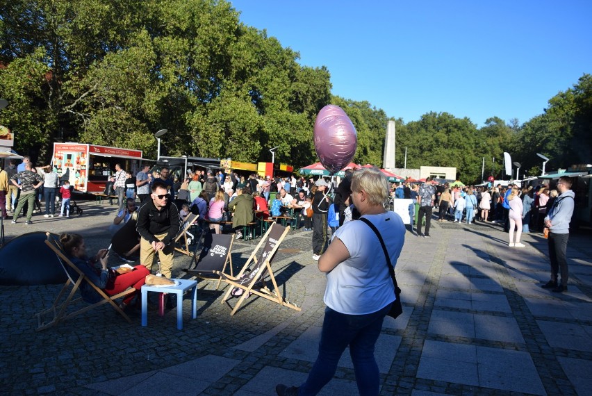 Festiwal Smaków Food Trucków przyciągnął tłumy gorzowian.