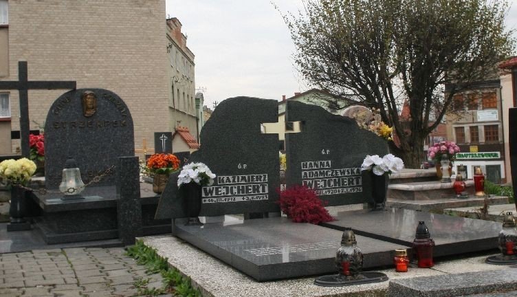 1 listopada.Najciekawsze cmentarze Tychów i powiatu bieruńsko-lędzińskiego  [ZDJĘCIA] | Tychy Nasze Miasto