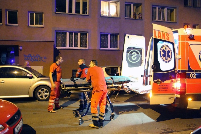 Wrocław: Pożar przy Sanockiej - ewakuowano 40 osób (ZDJĘCIA)