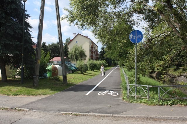 Nowa, współdzielona z ciągiem pieszym, ścieżka rowerowa na...