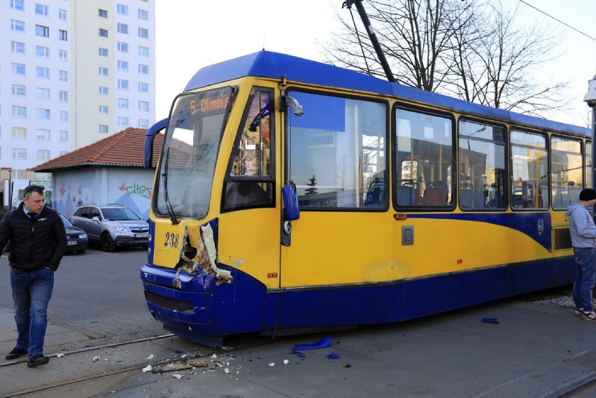 W piątek po południu zablokowany został ruch tramwajowy w...