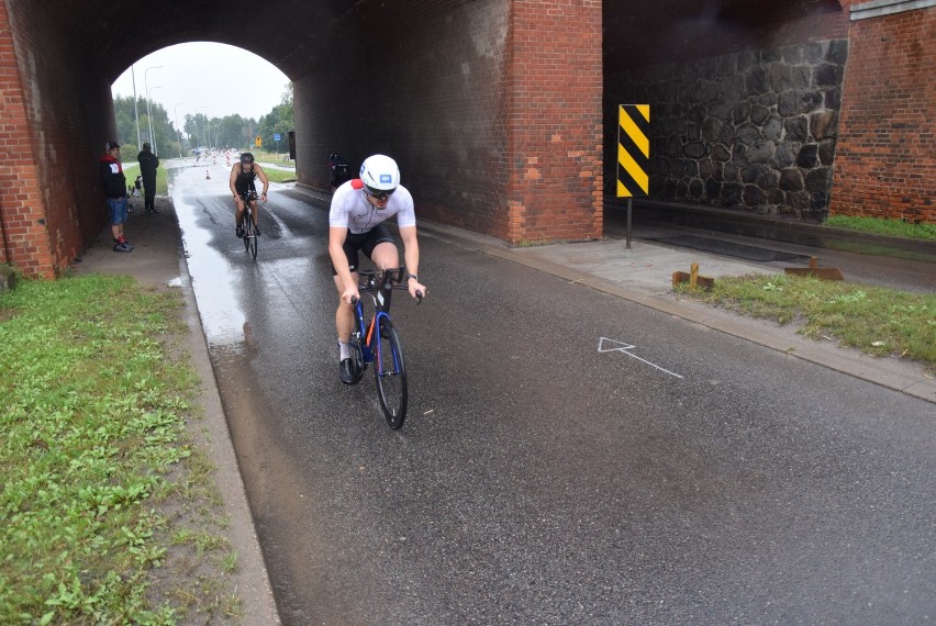 Castle Triathlon Malbork 2020. Rywalizacja w drugiej fali na 1/4 ironmana [ZDJĘCIA cz. 2]