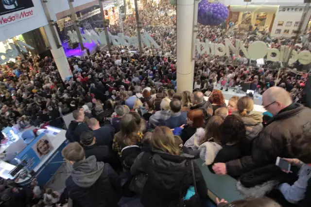 Tłumy na koncercie w King Cross Marcelin