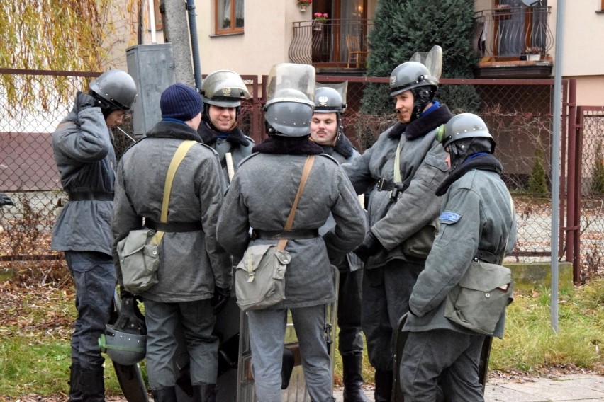 Na planie zdjęciowym "Zomozy", ulica Maślana na kieleckim...