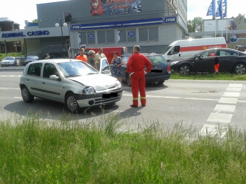 Chełm. Zderzenie dwóch aut. Odcinek ul. Lubelskiej jest zablokowany 