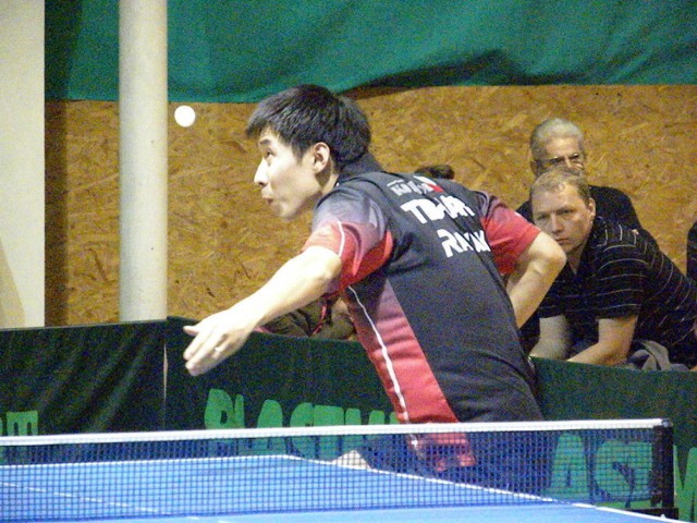Wang Zeng Yi - Wandżi srebrny medalista drużynowych mistrzów kraju, podczas rundy zasadniczej w meczu przeciwko Silesii Miechowice