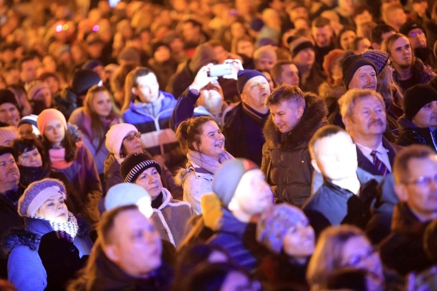 Na publiczność czeka muzyczna zabawa, która upłynie pod...