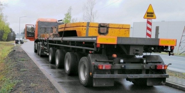 Na wagę pilskiej ITD trafiły dwie przeciążone ciężarówki i śmieciarka