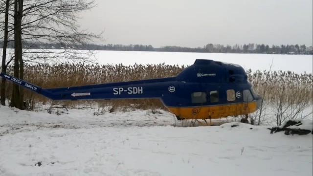 Dokładnie taki śmigłowiec zatopiono na dnie Jeziora Białego w lutym. Niedawno prokuratorzy z Włodawy stwierdzili, że pozwolenie na zatopienie śmigłowca MI2 na dnie Jeziora Białego wydane zostało legalnie.