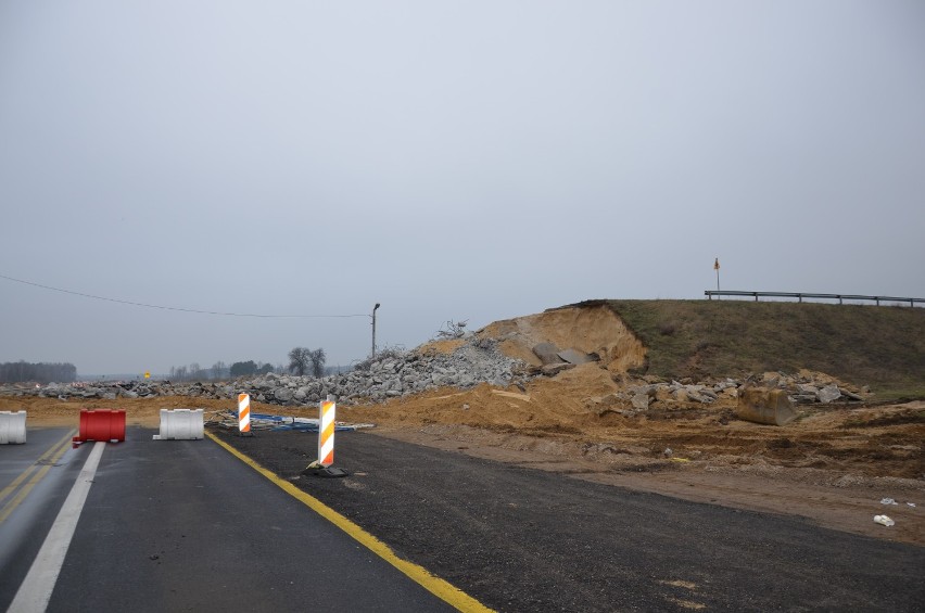 Autostrada A1 Piotrków-Tuszyn już przejezdna po wyburzeniu wiaduktów